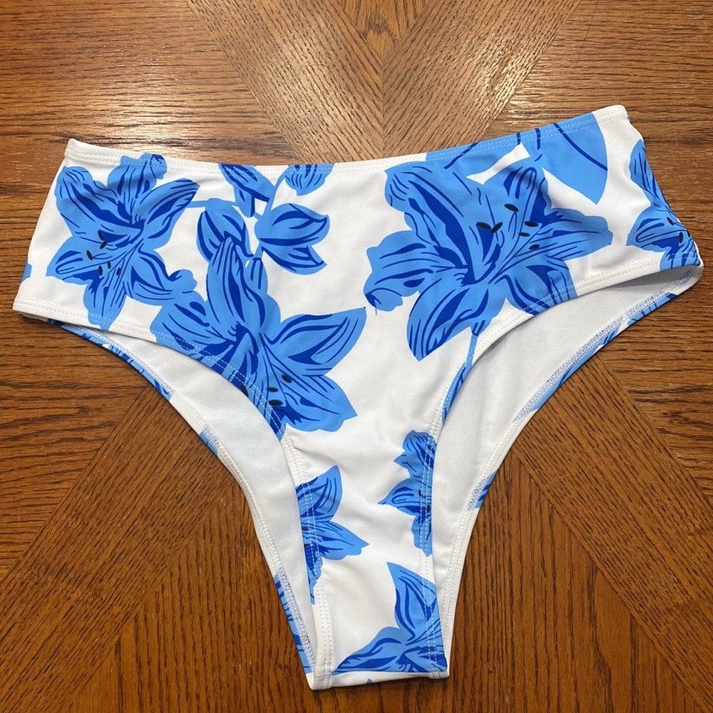 NWOT SHEIN hi-waist bikini bottom large with hygiene liner 15” waist 12.5” rise